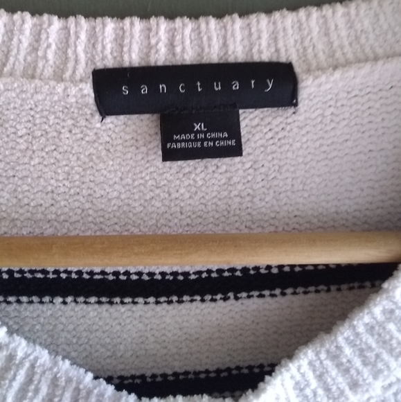 Sanctuary Top - Picture 3 of 4